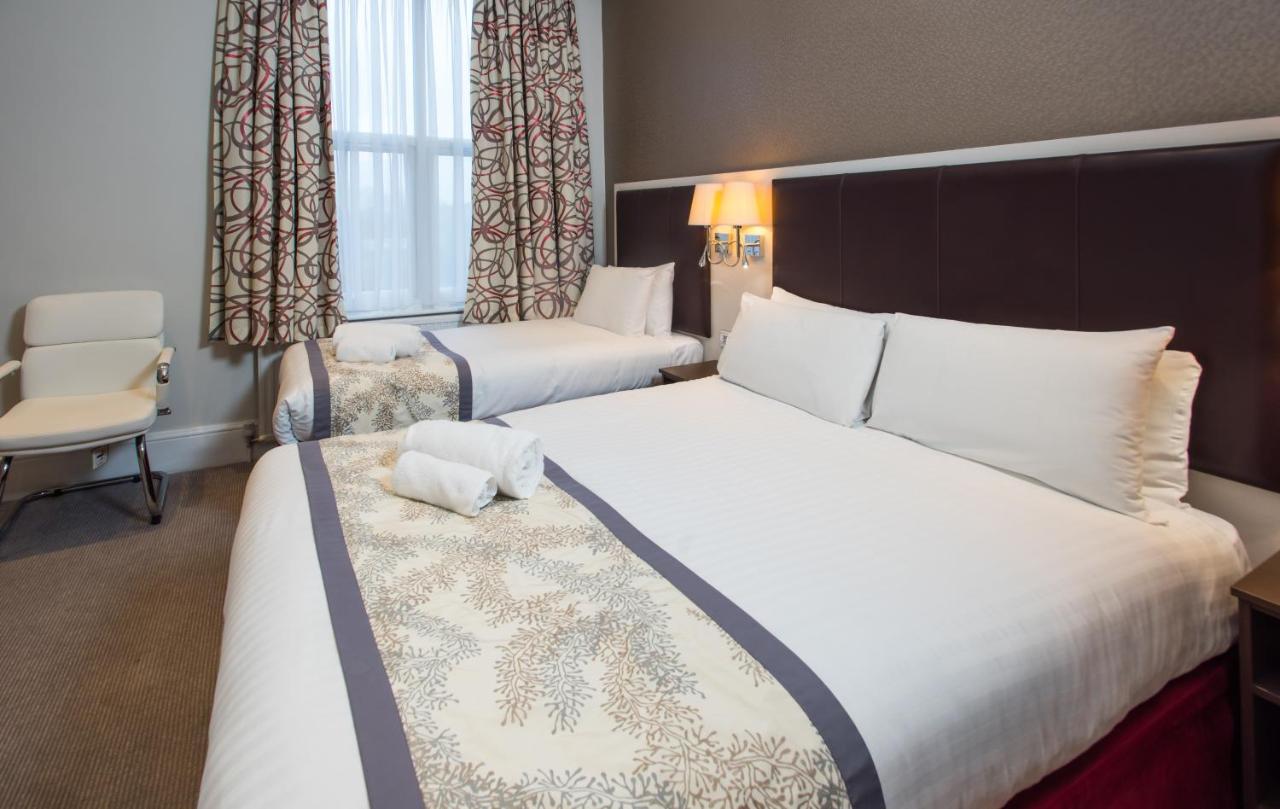 Standard Room One Double Bed One Single Bed Non-Smoking,1163543988:JPEG